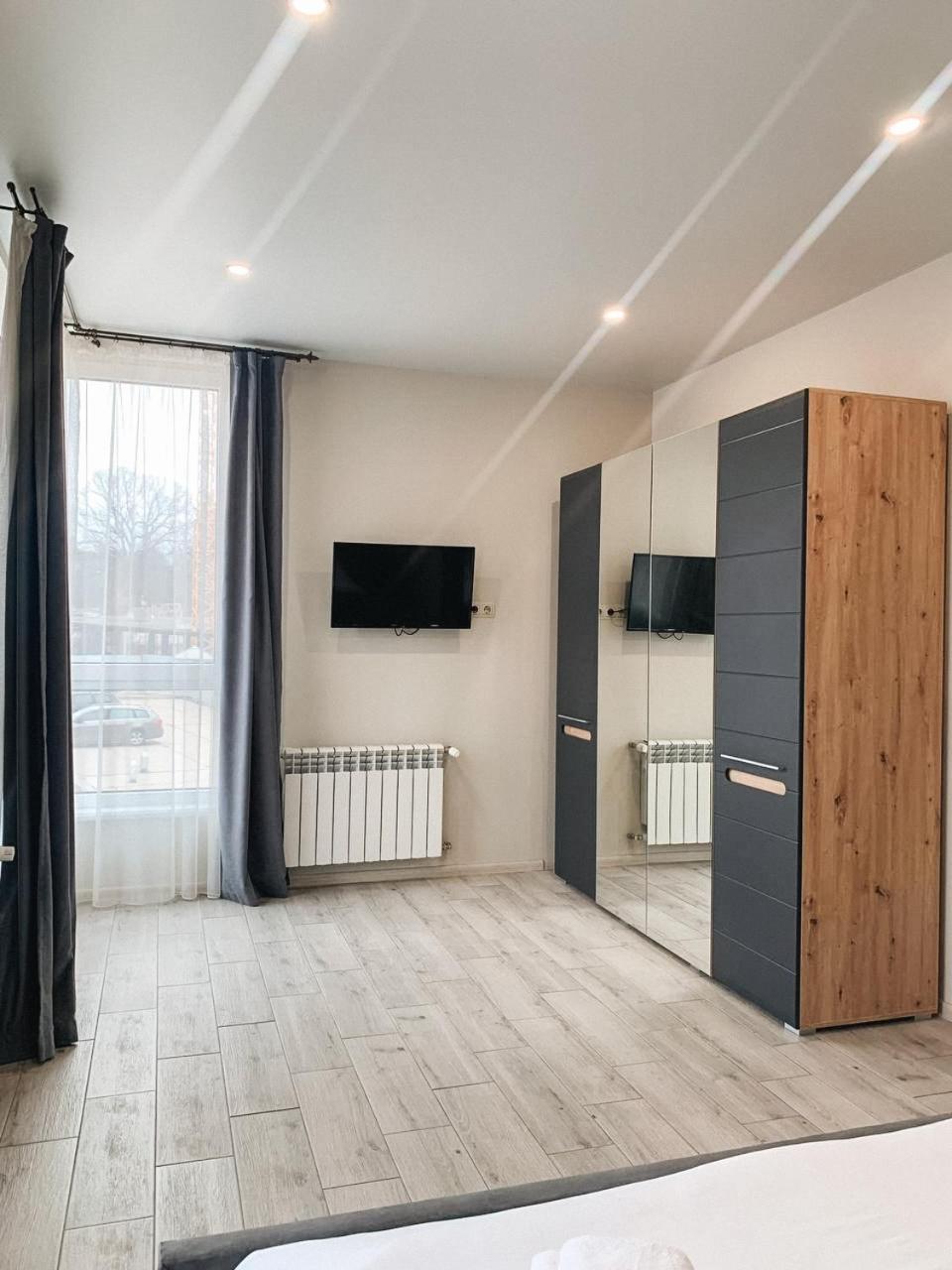 Domovik Mira 11s/5 *